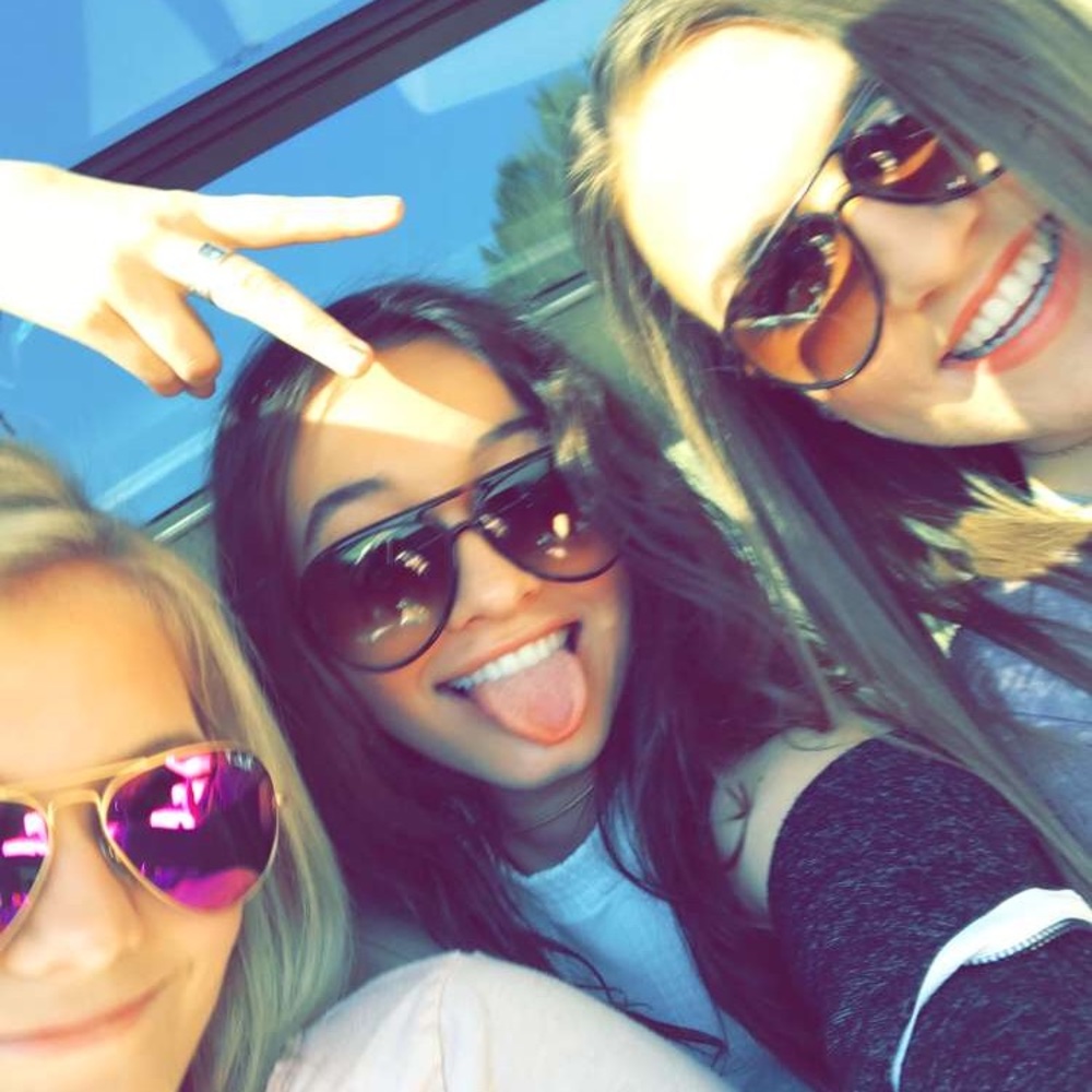 Meet your Posher, Abby